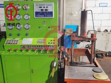 100型閥門(mén)試壓機(jī)